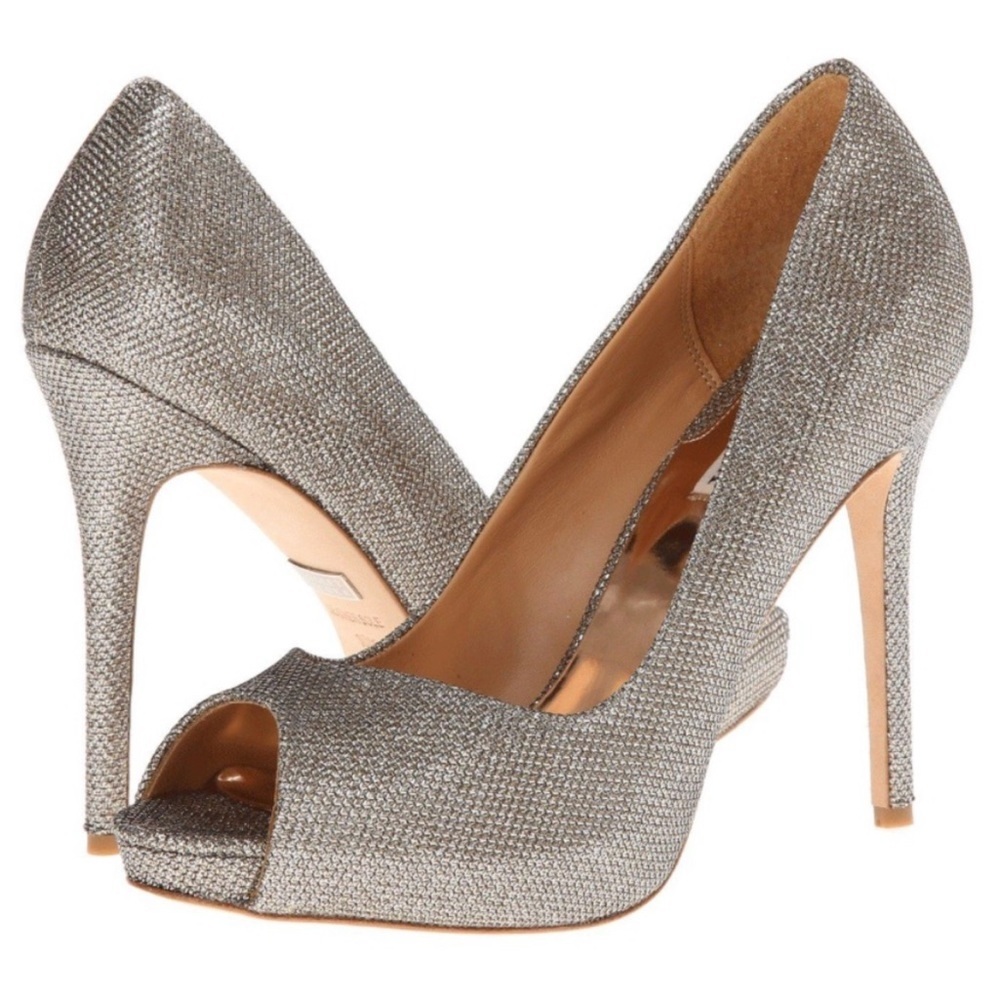 Badgley Mischka Kassidy Peep Toe Heel. Size 9 1/2